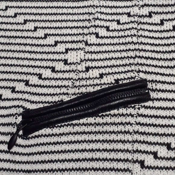 Margaret O'Leary Womens Size Medium Full-Zip Knit Blazer with Black Leather Trim - Picture 5 of 6